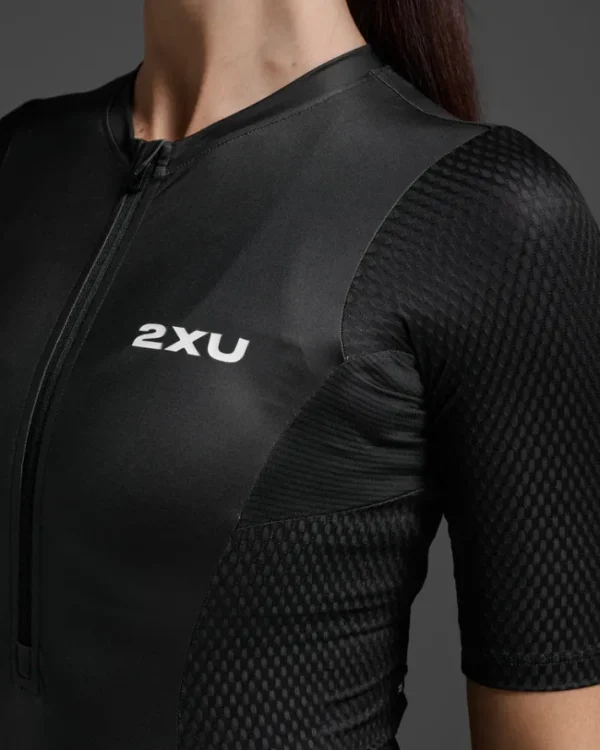 Clearance 2XU Aero Hex Sleeved Trisuit