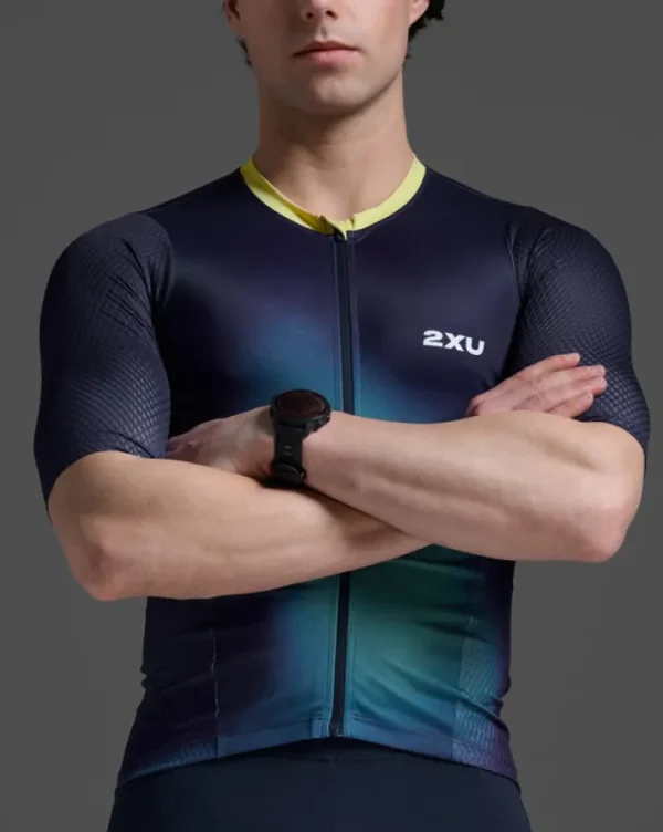 New 2XU Aero Hex Tri Sleeved Top