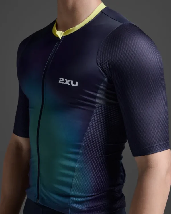 New 2XU Aero Hex Tri Sleeved Top