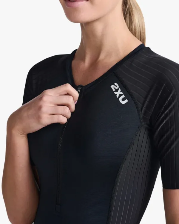 Hot 2XU Aero Sleeved Trisuit Black/White