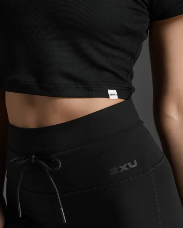 Best 2XU Fluid Ribbed Crop Tee Black/White