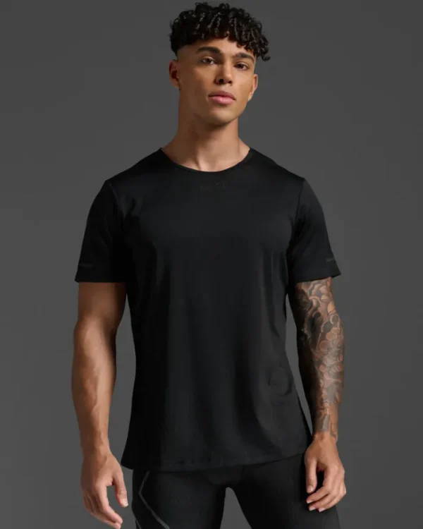 Online 2XU Light Speed Tech Tee Black/Black Reflective