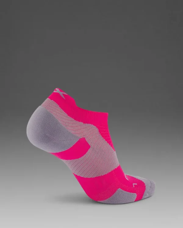 New 2XU Vectr Light Cushion No Show Compression Socks Magenta/Light Grey